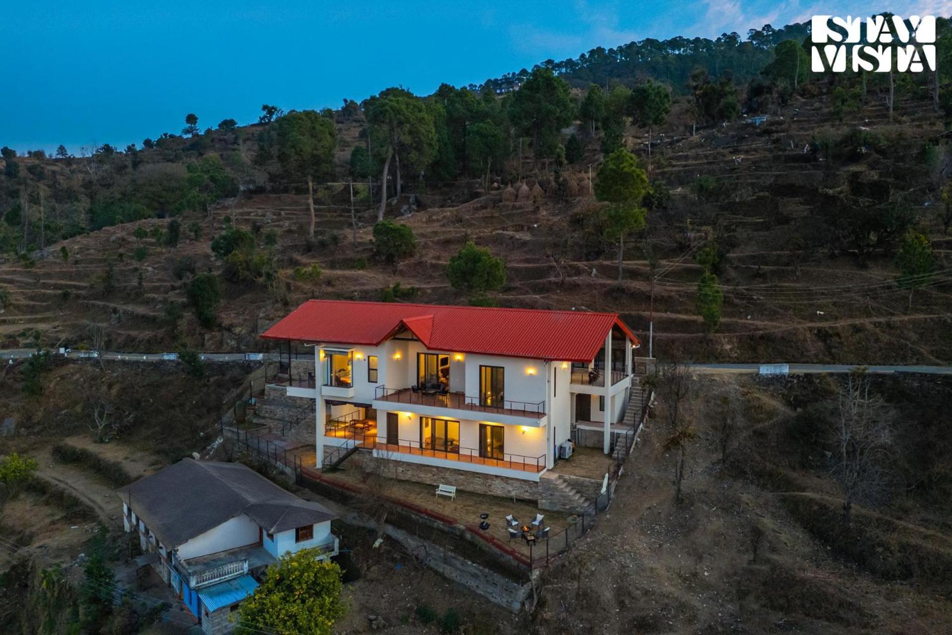Stayvista At Amulyam Villa With Lawn & Bonfire Mukteshwar Extérieur photo