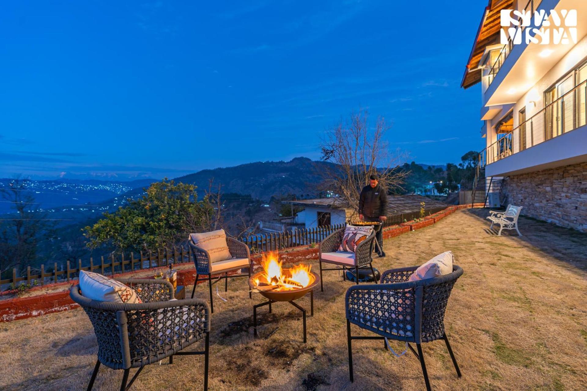 Stayvista At Amulyam Villa With Lawn & Bonfire Mukteshwar Extérieur photo
